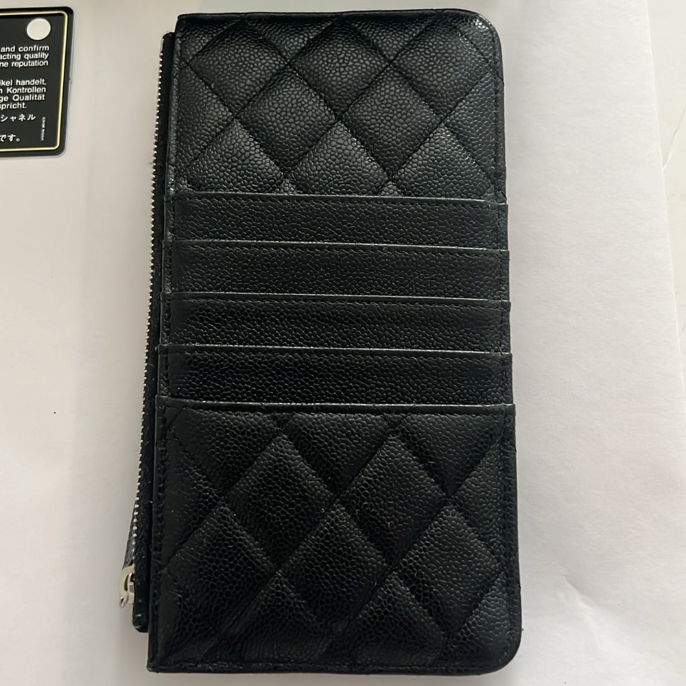 Chanel iPhone 13 Pro Max wallet. - Picture 4 of 9